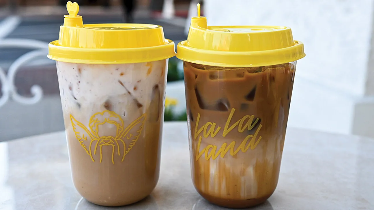 Apa yang Dikatakan Kedai Kopi LA Anda Tentang Anda