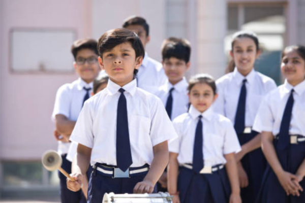 Berita utama majelis sekolah hari ini - 25 Oktober: Berita nasional, olahraga, dan dunia terbaik yang dikurasi untuk Anda