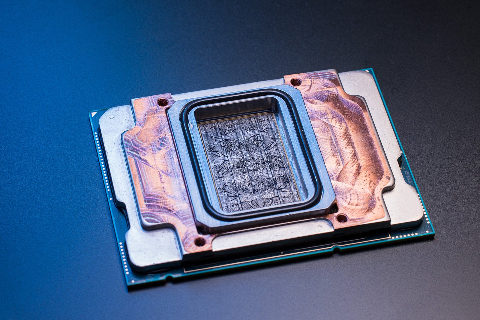 Chip AI semakin panas. Terobosan mikrofluida langsung menuju ke silikon untuk mendinginkan hingga tiga kali lebih baik.