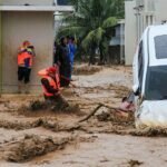 Cuaca ekstrem di Asia: Sembilan puluh orang tewas dalam banjir di Indonesia sementara topan mengungsikan ribuan orang di Sri Lanka