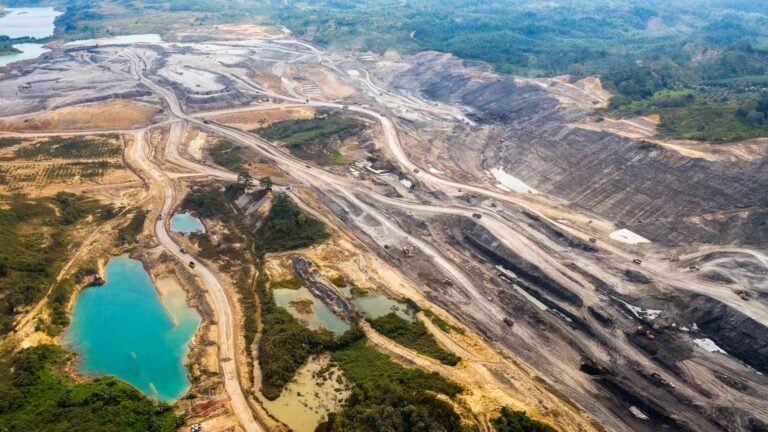 Mengapa perubahan iklim dan perencanaan kota yang buruk membuat Indonesia harus memindahkan ibu kotanya dari Jakarta