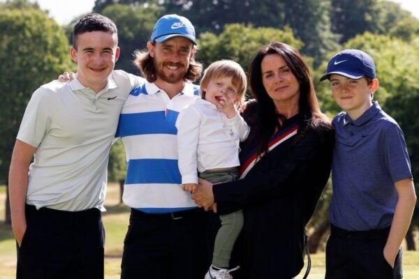 Di dalam rumah Tommy Fleetwood di Dubai...