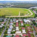 Pinggiran kota Brisbane yang mengejutkan menempati peringkat terbaik untuk belanja gaya hidup