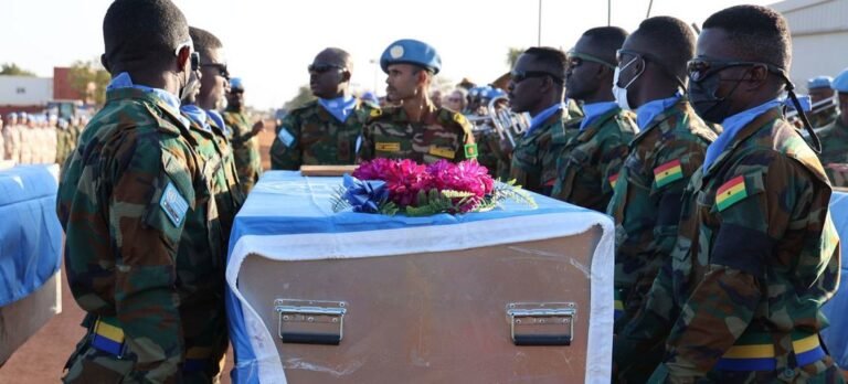 Berita Dunia Singkat: PBB akan mengevakuasi pangkalan Kadugli di Sudan, merayakan kontribusi para migran, mengakhiri kolonialisme.