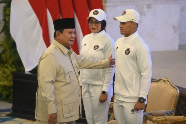 Indonesia menargetkan tiga besar di SEA Games karena pemerintah menjanjikan hadiah uang tunai yang lebih besar