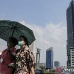 Kementerian membagikan tips untuk menjaga kesehatan selama cuaca panas.