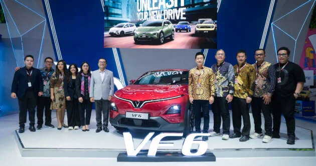 VinFast VF6 memulai debutnya dalam bentuk RHD di Indonesia - SUV EV B-seg dengan jangkauan WLTP hingga 399 km; mulai dari RM103 ribu