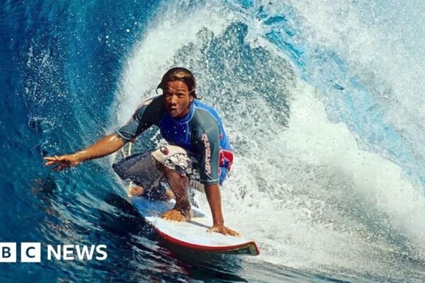 Apakah Lombok adalah Bali yang baru? Beberapa orang berpendapat demikian.