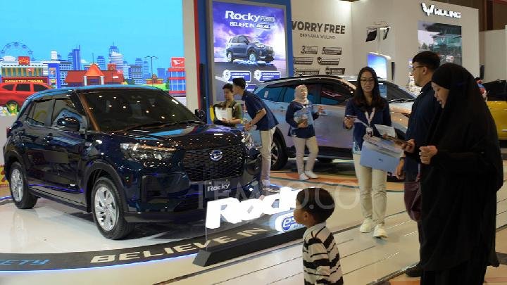 Berita Teratas Hari Ini: Industri Otomotif Indonesia Berhati-hati di Tengah Pasar Mobil yang Lesu