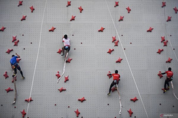 Indonesia menyalurkan Rp420 miliar untuk meningkatkan pelatihan olahraga nasional.