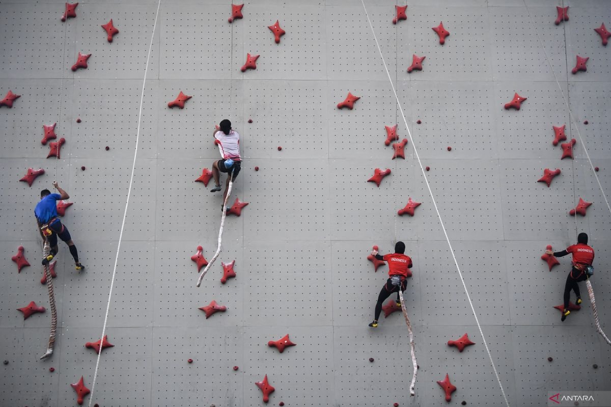 Indonesia menyalurkan Rp420 miliar untuk meningkatkan pelatihan olahraga nasional.
