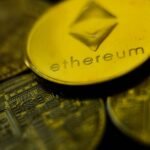 Harga Ether turun pada awal pekan ini setelah mencapai rekor baru di dekat $5.000.