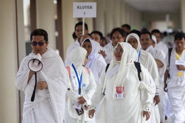 Indonesia Memulangkan 17.447 Jemaah Umrah di Tengah Konflik AS-Iran