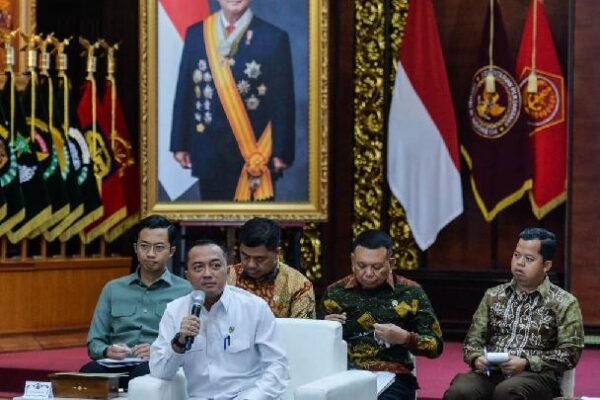 Indonesia Pertimbangkan Pemotongan Gaji Menteri untuk Meningkatkan Tabungan