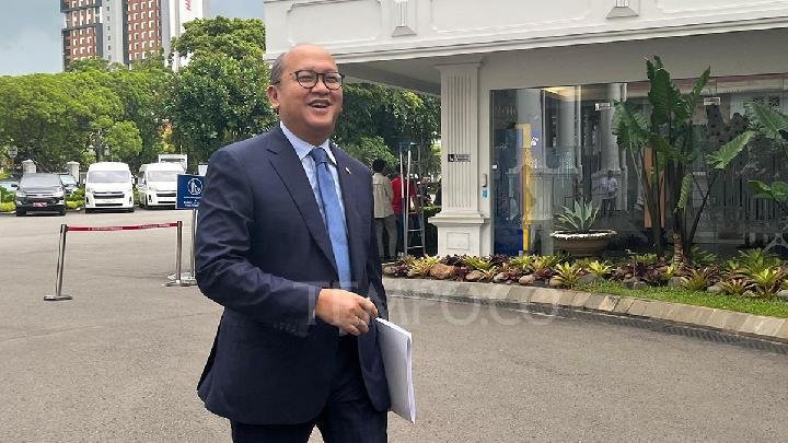 Indonesia menargetkan investasi sebesar Rp13.032 triliun untuk mendorong pertumbuhan ekonomi sebesar 8%.