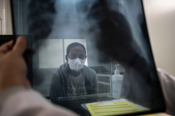 Indonesia mengambil peran kepemimpinan dalam menangani tuberkulosis (TB) melalui pengembangan calon vaksin baru.