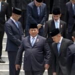 Presiden Baru Subianto melantik Kabinet terbesar Indonesia sejak 1966, dengan 109 anggota.