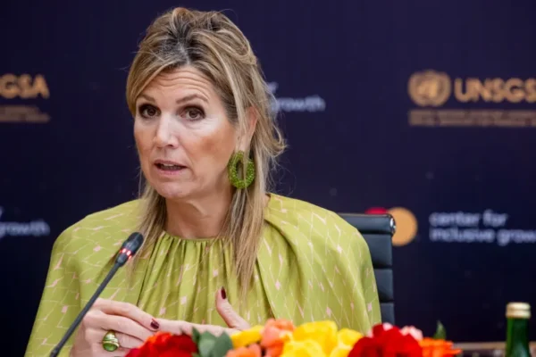 Ratu Maxima Memilih Gaun Hijau Natan untuk Kunjungannya ke Indonesia