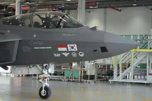 3 Berita Teratas Hari Ini: Korea Selatan Setuju untuk Menyerahkan Prototipe KF-21 ke Indonesia