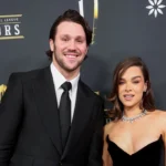 Hailee Steinfeld Melahirkan Anak Pertama Bersama Suaminya, Josh Allen