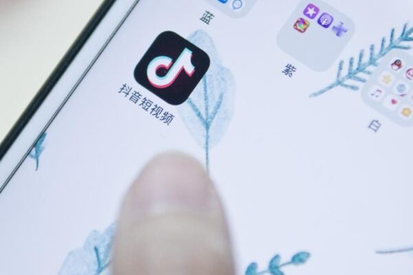 Indonesia memblokir aplikasi TikTok yang dianggap 'pornografi'