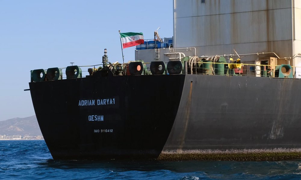 Iran mengalihkan lebih banyak pasokan minyaknya ke Tiongkok melalui Indonesia untuk menghindari sanksi AS